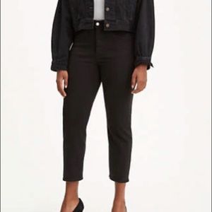 Levi’s highly waisted Wedgie Straight Crop jeans